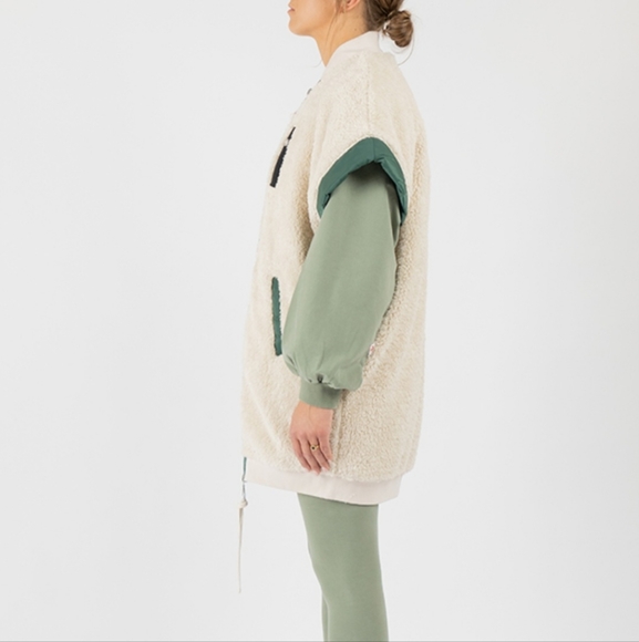 Once we were warriors Sookoo teddy vest - Picture 4 of 6